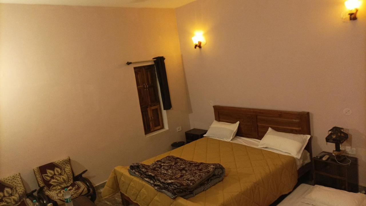 Sadhna Sadan Homestay Panna Madla Eksteriør bilde
